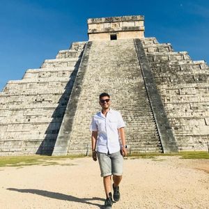 Meet your Posher, Alejandro